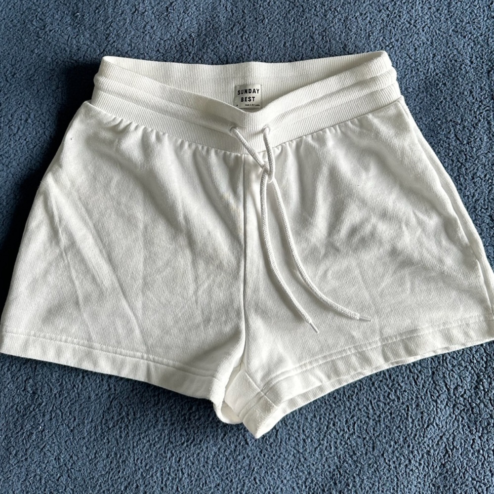 Aritzia Sunday Best Shorts White - image 1